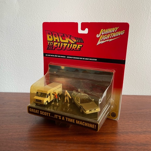 Johnny Lightning Diecast Back to the Future Time Machine Diorama - Picture 1 of 3